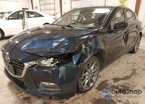 2018 Mazda Mazda3 Touring из США, поврежденный, VIN 3MZBN1L39JM257949
